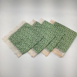 Set of 4 Vintage Green Hollyberry Napkins Lace Trim Cotton Fabric Floral Decor